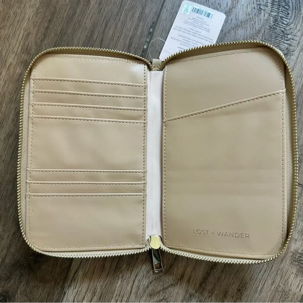 NEW! Lost + Wander Beige Wristlet Clutch,‎ Passport Holder, Travel, Beige